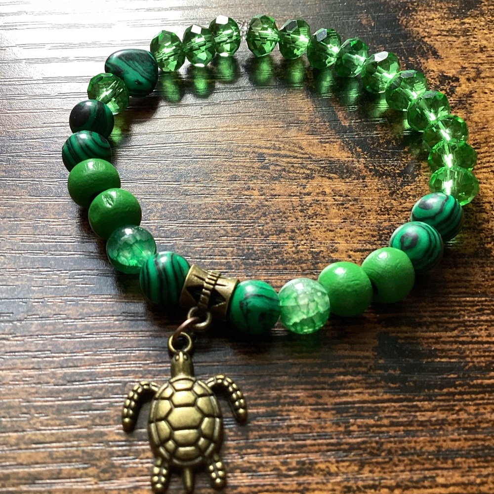 Bracelets - Picture 2 of 4